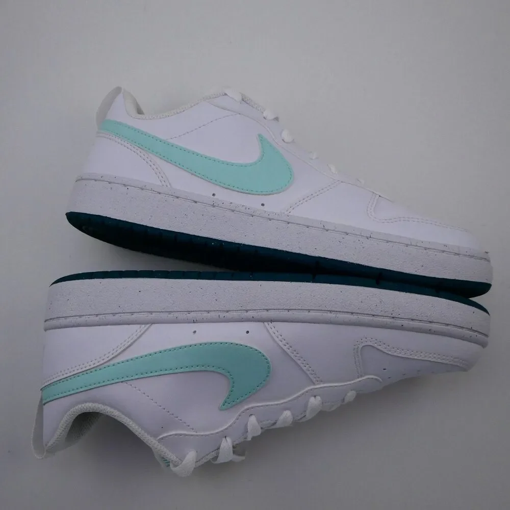 Nike Youth US 7 White Sneakers with Teal Accents Shoes DV5456-102 Excellent